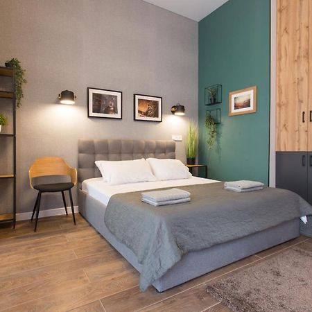 Excellent Apartment In The Center - Alchevskyh Str. 23 Kharkiv Eksteriør bilde